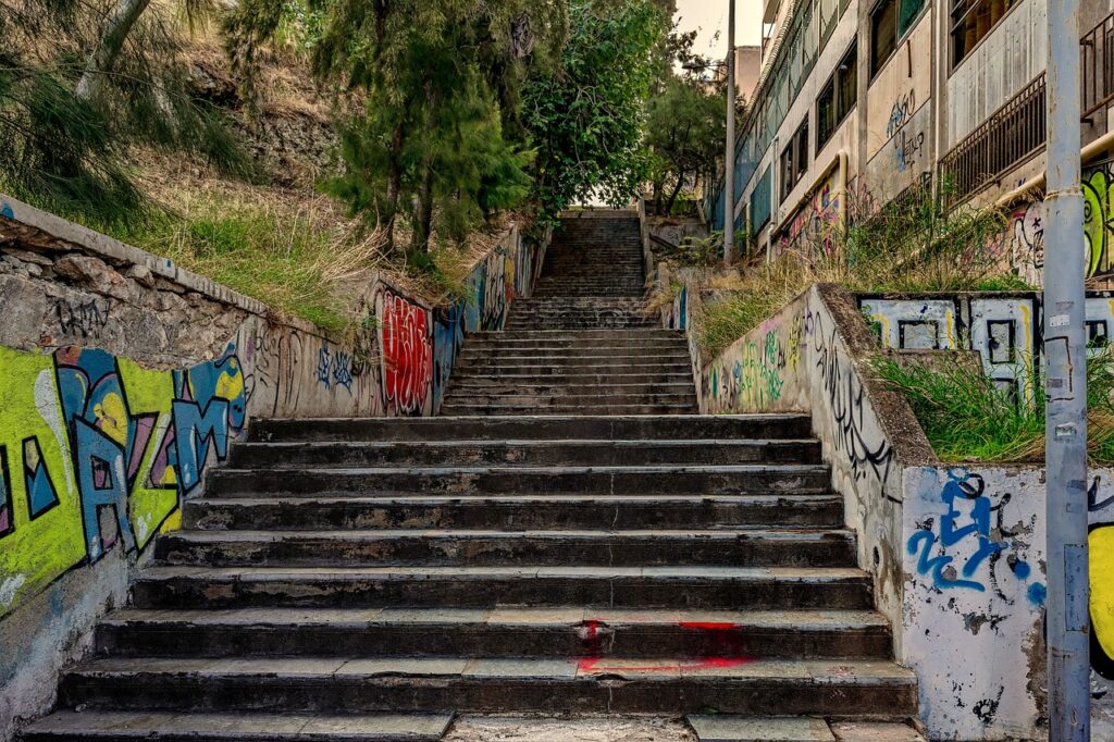 Stairs Urban Staircase Steps City  - johnkantas / Pixabay